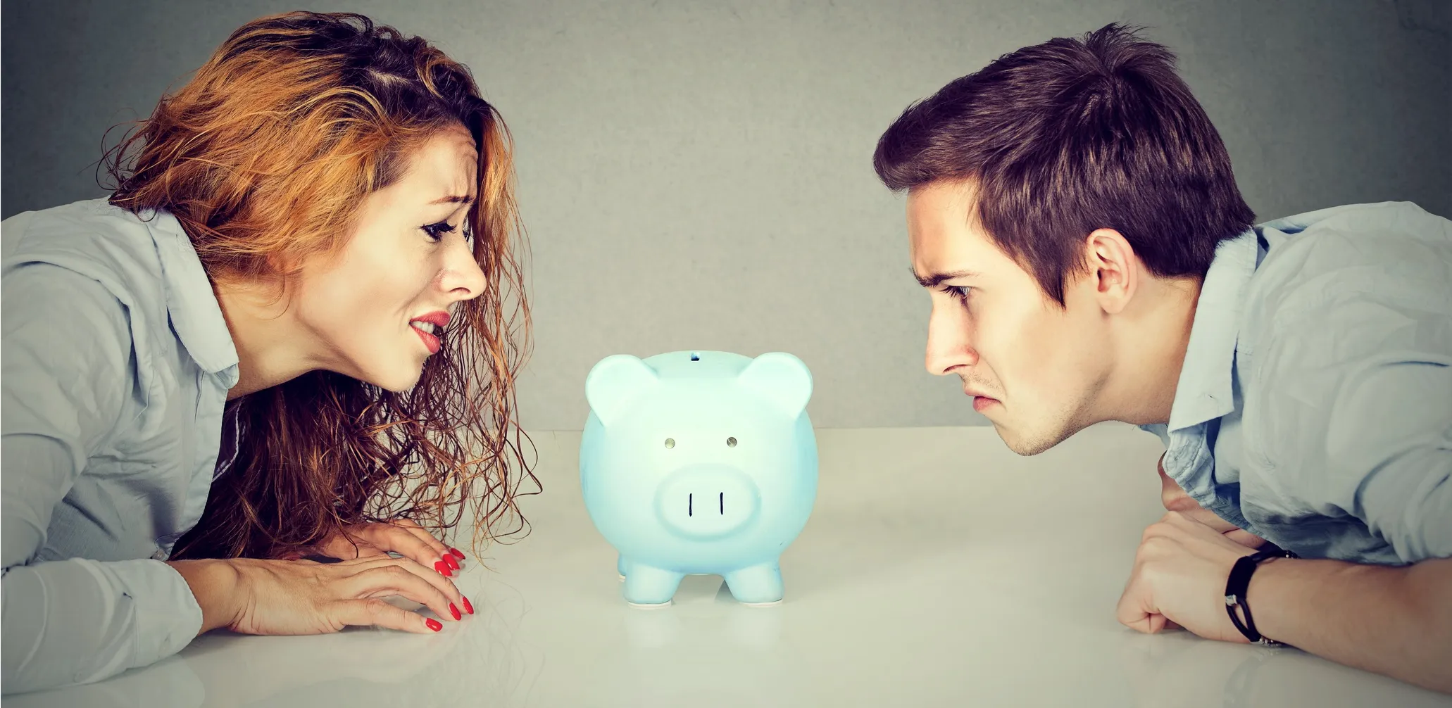 Divorcing couple sorting out their finances
